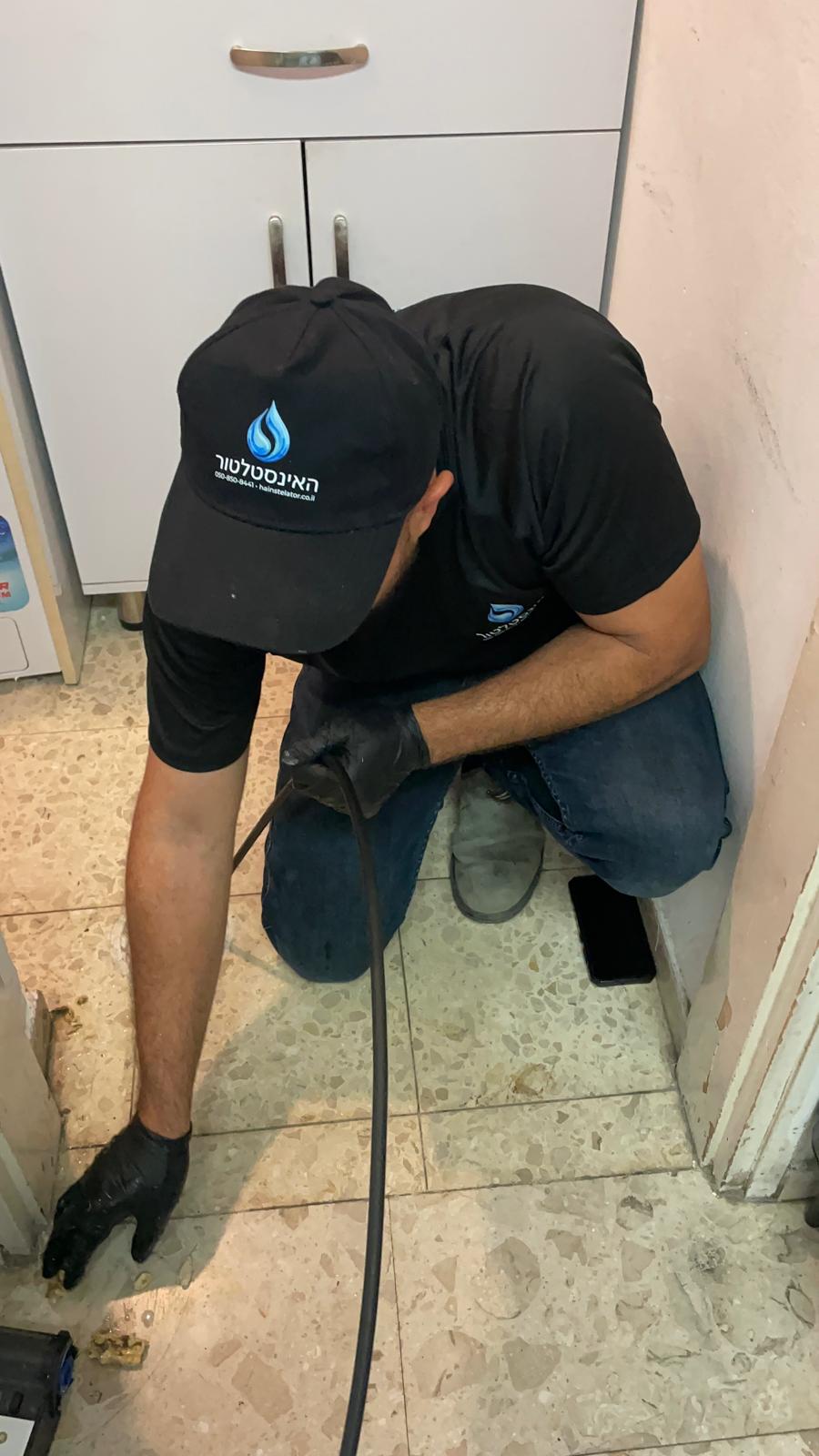 ספירלה חשמלית לפתיחת סתימה בכיור - א.ע אינסטלציה, חולון והשפלה